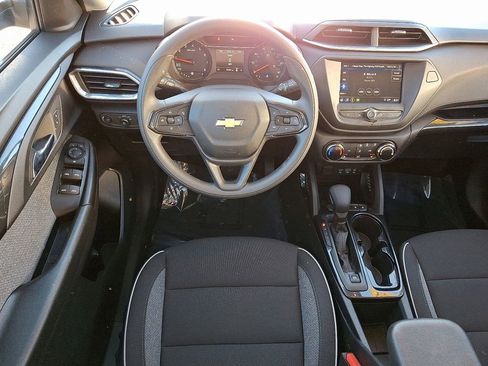 Used 2023 Chevrolet TrailBlazer LT image 12