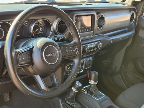 Used 2023 Jeep Wrangler Sport S image 13