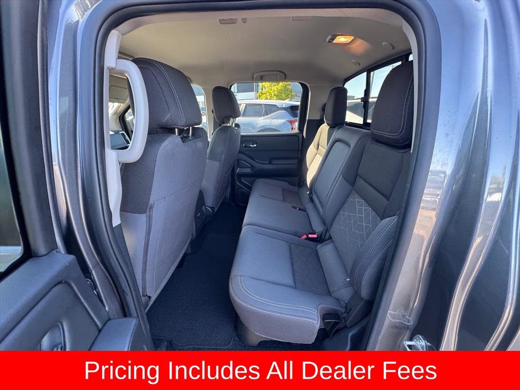 Used 2025 Nissan Frontier SV RWD image 11