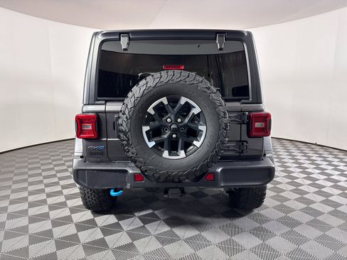 Used 2024 Jeep Wrangler Unlimited Rubicon 4xe AWD/4WD image 9