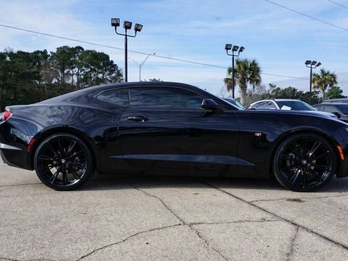 Used 2023 Chevrolet Camaro LT image 3