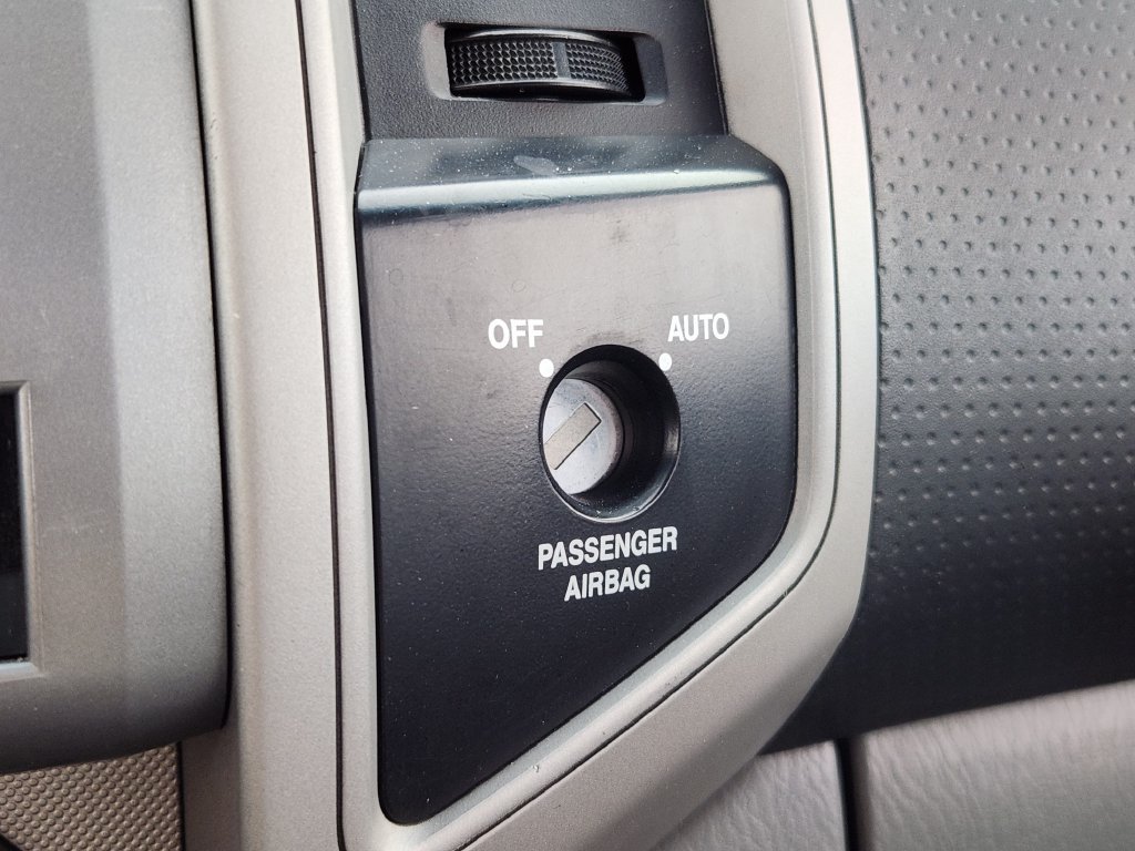 Used 2008 Toyota Tacoma 4x4 Access Cab V6 image 25