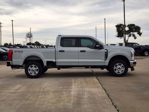New 2026 Ford F250 XLT w/ FX4 Off-Road Package AWD/4WD image 7