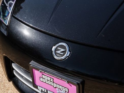 Used 2006 Nissan 350Z Touring w/ (N93) Cargo Convenience Pkg image 24