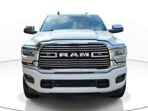 Used 2022 RAM 2500 Laramie AWD/4WD image 2