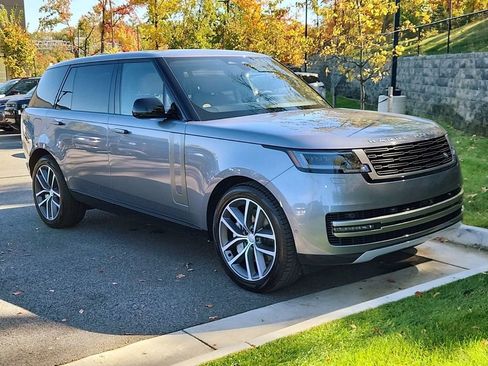 Used 2025 Land Rover Range Rover Long Wheelbase SE AWD/4WD image 10