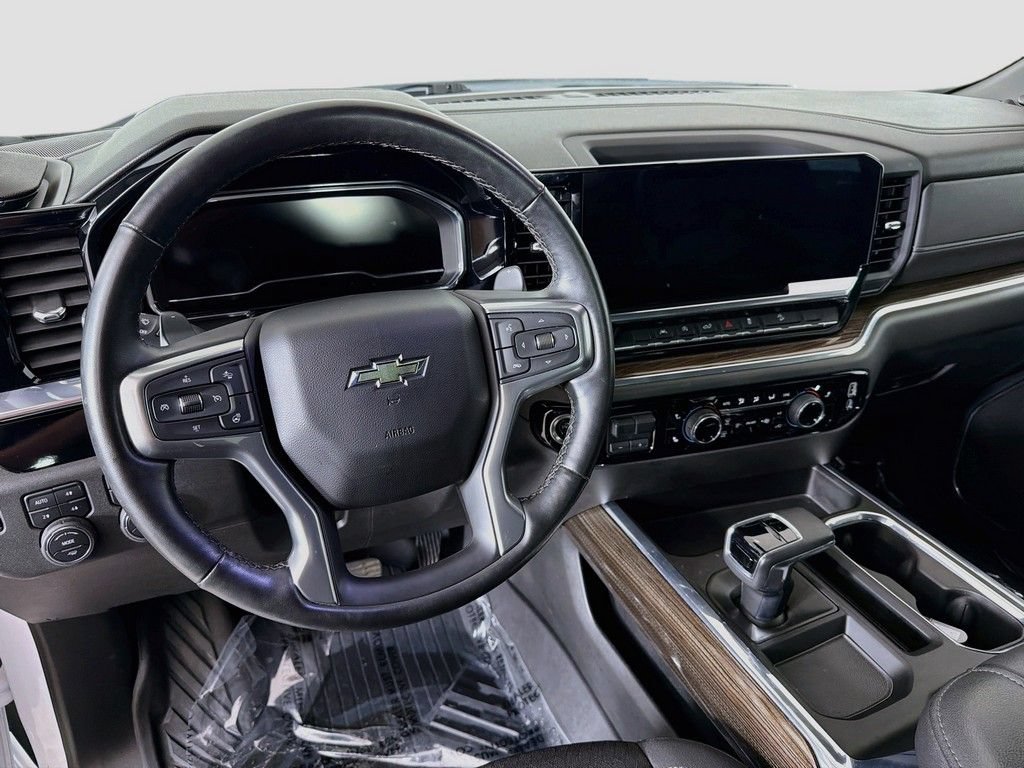 Used 2024 Chevrolet Silverado 1500 RST w/ Convenience Package II AWD/4WD image 20