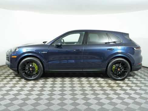 New 2026 Porsche Cayenne E-Hybrid image 2