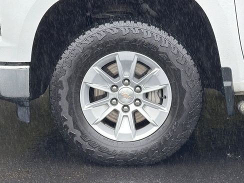 Used 2024 Chevrolet Silverado 1500 W/T w/ WT Fleet Convenience Package AWD/4WD image 22