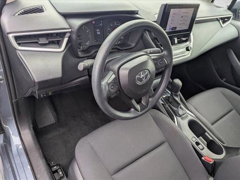 Used 2025 Toyota Corolla LE image 9