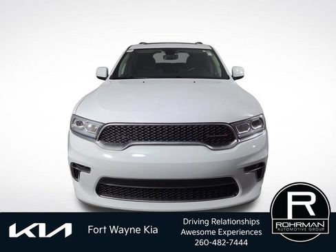 Used 2022 Dodge Durango SXT w/ Trailer Tow Group IV AWD/4WD image 3