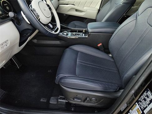 Certified 2023 Kia Sorento SX Prestige image 21