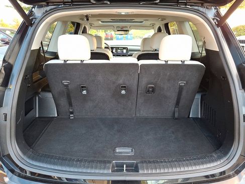 Used 2023 Kia Telluride EX w/ EX Captain's Chair Package image 30