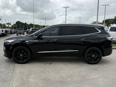 Used 2023 Buick Enclave Essence w/ Sport Touring Edition FWD image 8