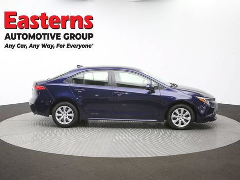 Used 2023 Toyota Corolla LE w/ Carpet Mat Package (TMS) FWD image 40