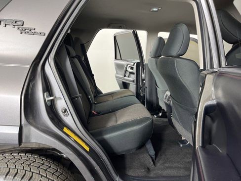 Used 2018 Toyota 4Runner TRD Off-Road AWD/4WD image 38