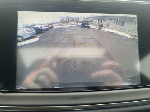 Used 2019 Buick Enclave Essence w/ LPO, Sport Appearance Package image 13