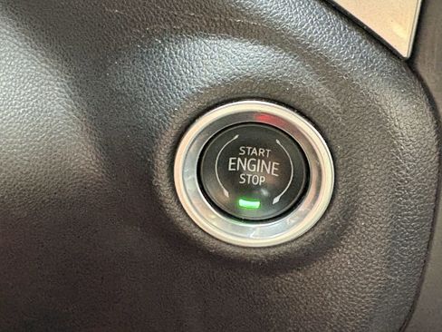 Used 2021 Chevrolet Silverado 1500 LT Trail Boss w/ Convenience Package II image 17