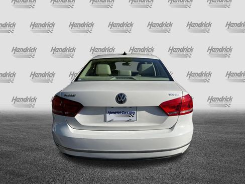Used 2014 Volkswagen Passat TDI SEL Premium image 8
