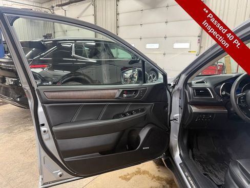 Used 2019 Subaru Outback 3.6R Limited image 12