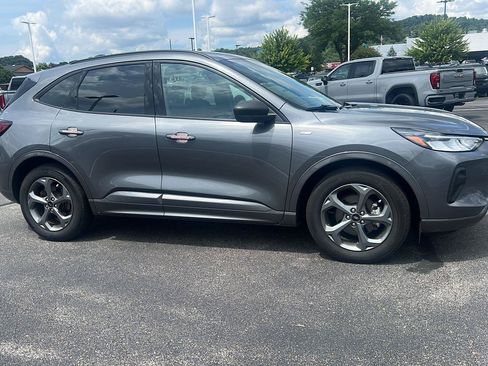 Used 2024 Ford Escape ST-Line w/ Equipment Group 301A FWD image 3