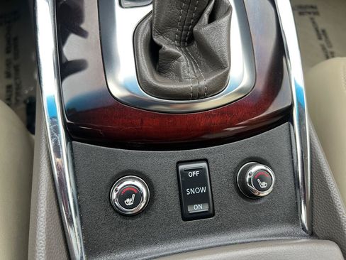 Used 2013 INFINITI G37 x Sedan w/ Premium Pkg AWD/4WD image 22