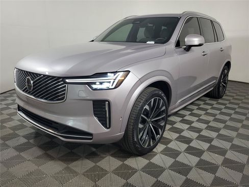Certified 2026 Volvo XC90 B6 Plus w/ Protection Package Premier AWD/4WD image 3