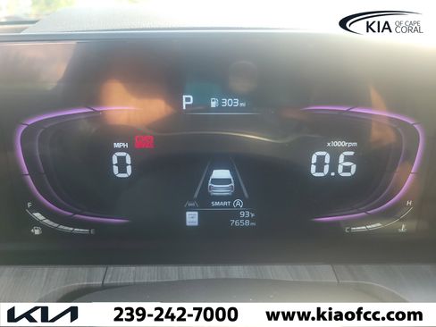 Used 2025 Kia Telluride EX FWD image 29