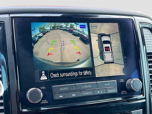 Used 2023 Nissan Titan PRO-4X w/ Pro-4x Convenience Package image 14