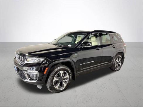 Certified 2024 Jeep Grand Cherokee Limited 4xe w/ Luxury Tech Group II AWD/4WD image 2