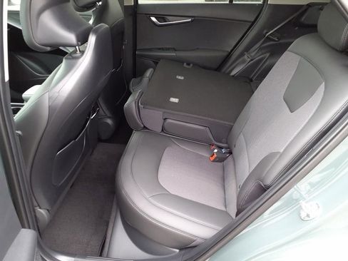 New 2025 Kia Niro EX w/ EX Cold Weather Package image 12