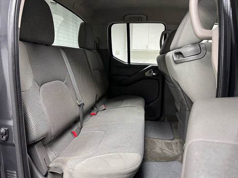 Used 2012 Nissan Frontier SV w/ SV Premium Utility Pkg image 13