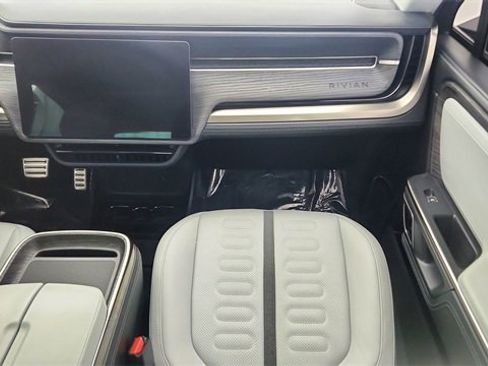 Used 2023 Rivian R1T Adventure image 38
