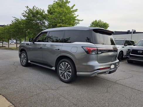 New 2026 INFINITI QX80 Luxe RWD image 8