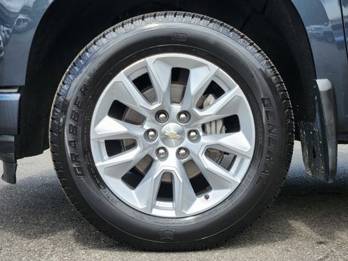 Used 2022 Chevrolet Silverado 1500 Custom AWD/4WD image 10