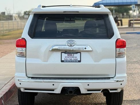 Used 2011 Toyota 4Runner SR5 w/ Premium Pkg w/Leather AWD/4WD image 4