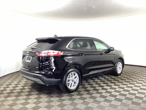 Used 2024 Ford Edge SEL w/ Convenience Package AWD/4WD image 2