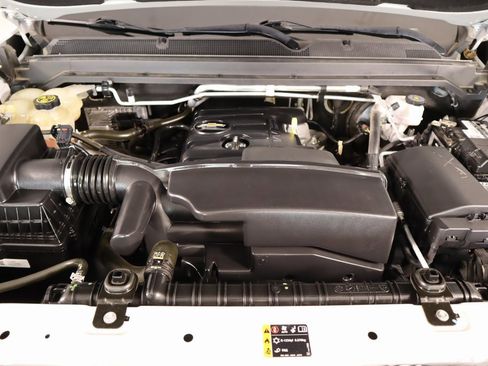 Used 2022 Chevrolet Colorado LT w/ Fleet Safety Package image 18