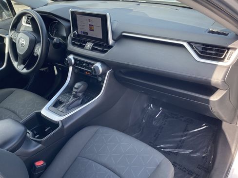 Used 2024 Toyota RAV4 XLE image 10