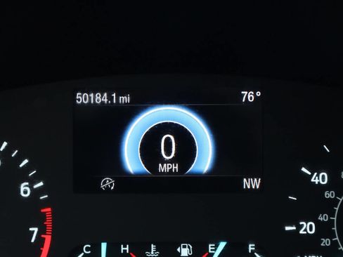 Used 2022 Ford Escape SE w/ SE Sport Appearance Package image 18