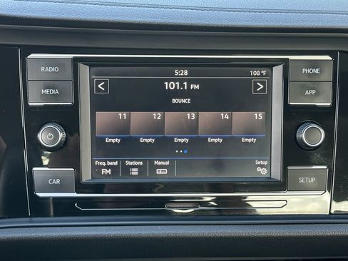 Used 2019 Volkswagen Jetta SE FWD image 26