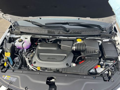 New 2026 Chrysler Pacifica Select image 19