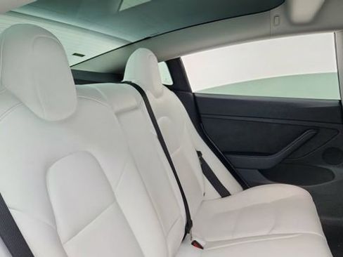 Used 2023 Tesla Model 3 Performance image 26