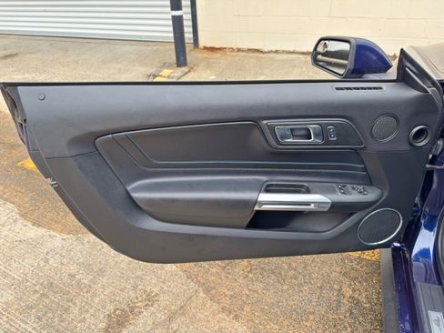 Used 2018 Ford Mustang Premium w/ Equipment Group 201A RWD image 32
