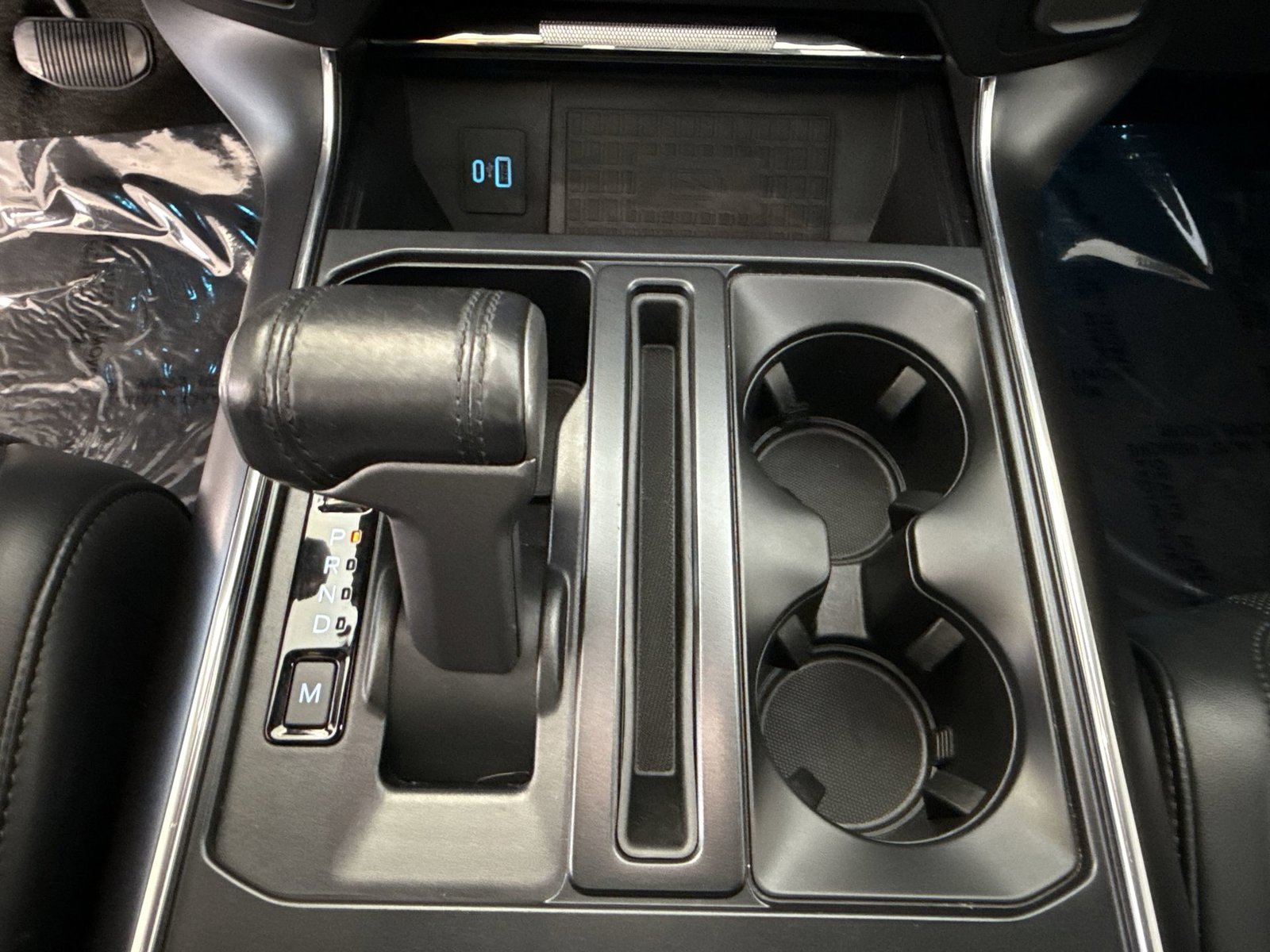 Used 2022 Ford F150 Raptor w/ Equipment Group 801A High AWD/4WD image 17