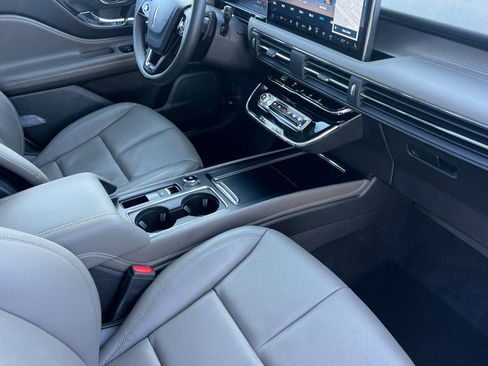 Certified 2025 Lincoln Corsair Grand Touring w/ Equipment Group 301A image 16