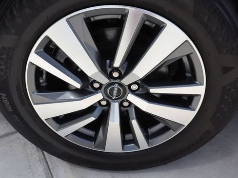 Used 2023 Nissan Pathfinder SL AWD/4WD image 49