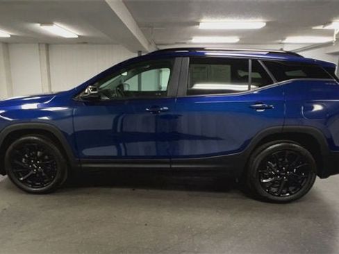 Certified 2023 GMC Terrain SLE w/ Driver Convenience Package image 5