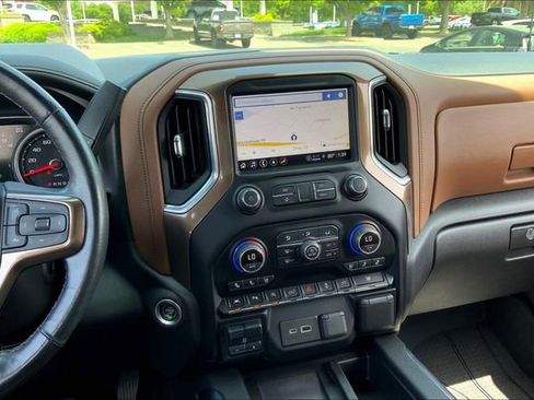 Used 2021 Chevrolet Silverado 1500 High Country w/ Technology Package image 6