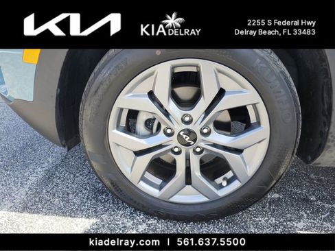Used 2024 Kia Seltos S FWD image 31